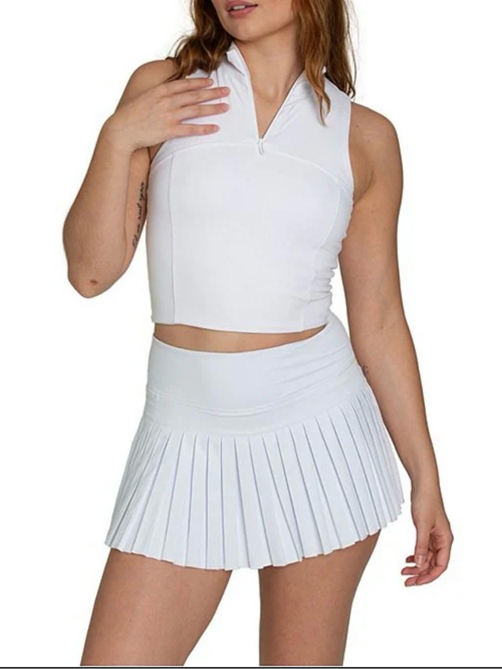 Goldhinge women’s white small pleated athletic skort!
